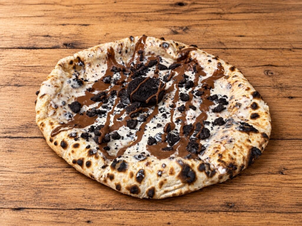 Pizza Dulce de Chocolate Blanco y Oreo